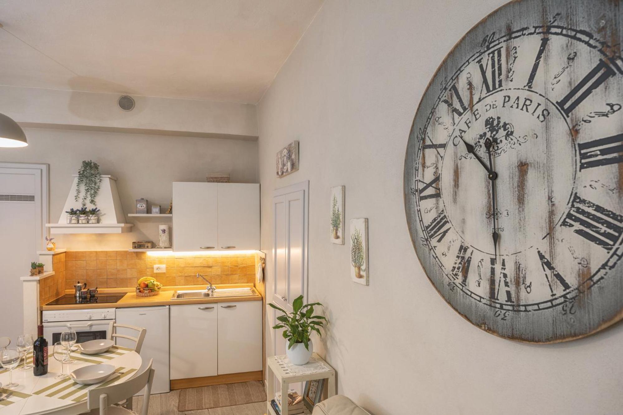 "Casa Tarconte" Nel Cuore Di กอร์โตนา ภายนอก รูปภาพ