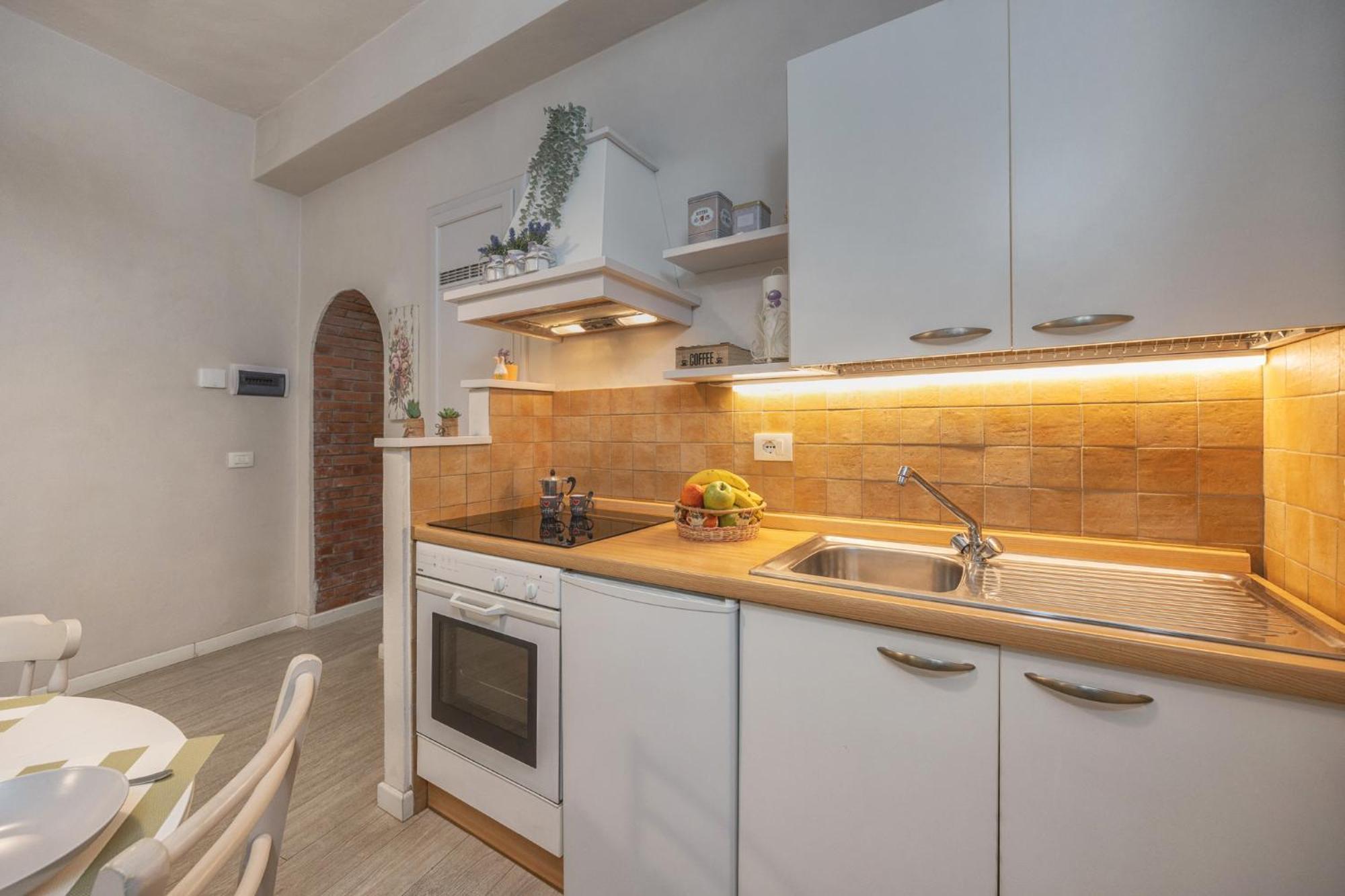 "Casa Tarconte" Nel Cuore Di กอร์โตนา ภายนอก รูปภาพ